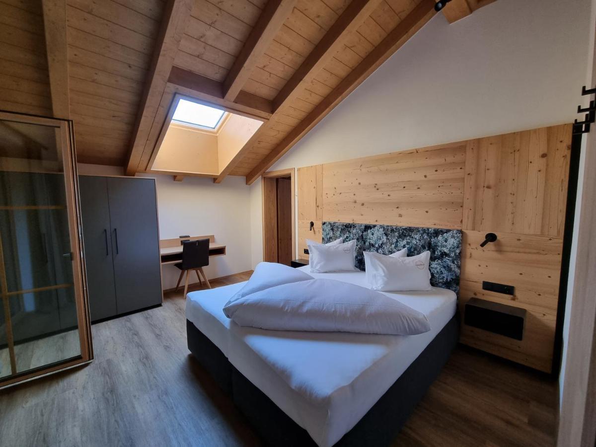 Greidlhof Alpstyle Apartments Fuegen Exterior photo
