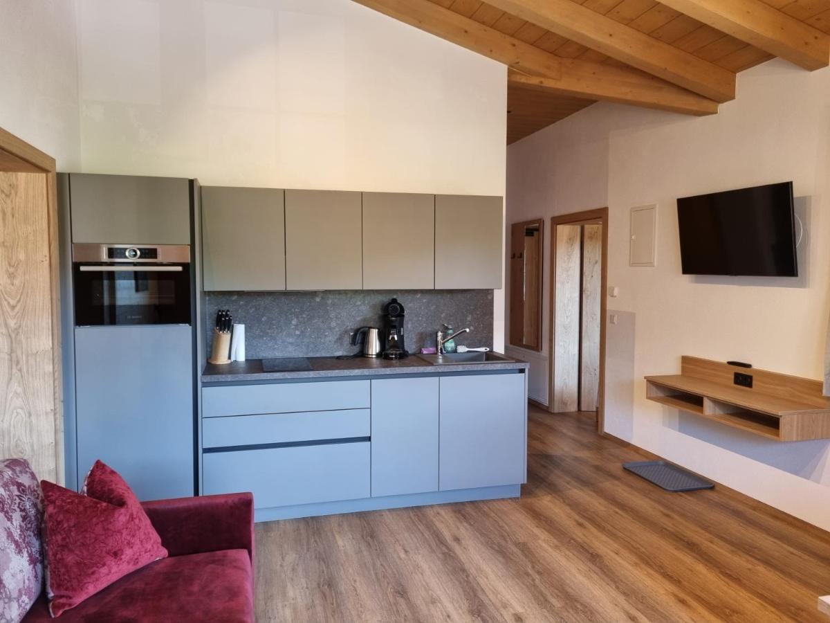 Greidlhof Alpstyle Apartments Fuegen Exterior photo