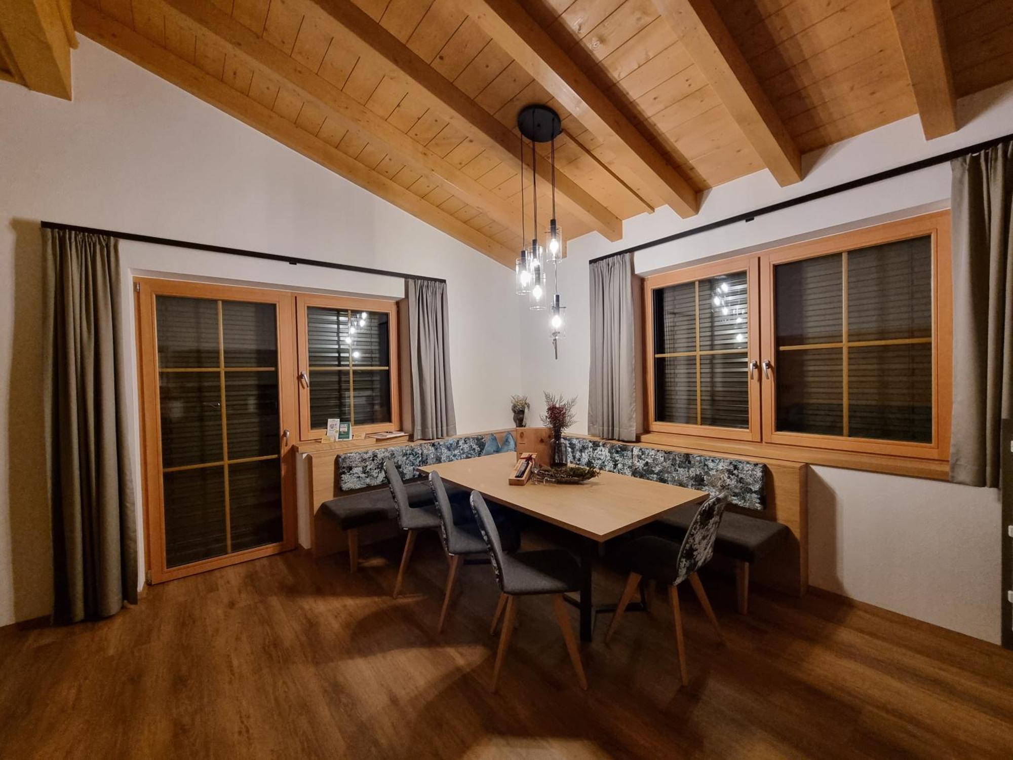 Greidlhof Alpstyle Apartments Fuegen Room photo