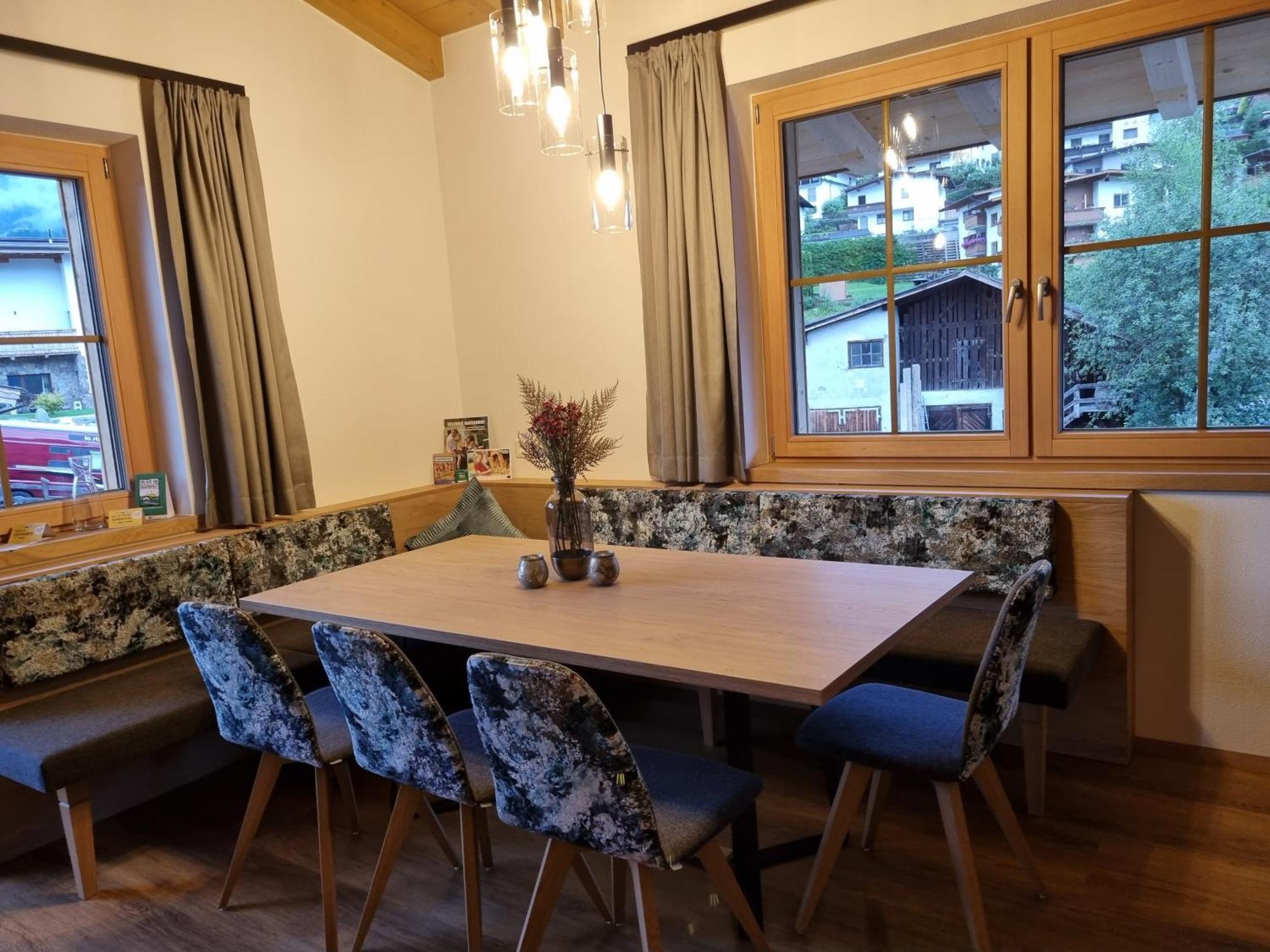 Greidlhof Alpstyle Apartments Fuegen Room photo